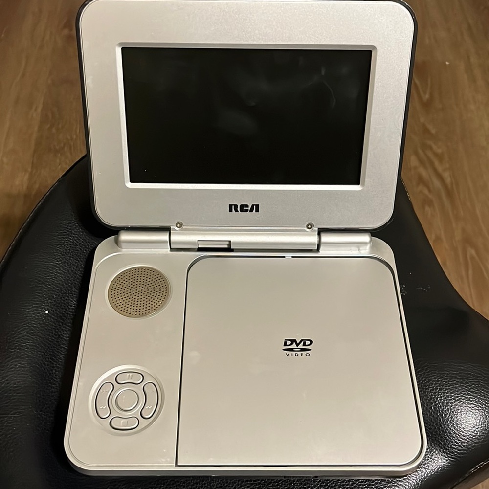 RCA portable dvd player